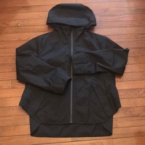 Lululemon rain rebel jacket